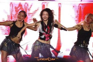 Sandara Park Instagram - WATERBOMB SINGAPORE 🔥🔥🔥