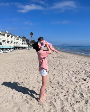 Sandra Kwon Instagram - Happy Mother’s Day to all the mama’s out there!!! (Including fur baby mamas hehe) Being a mom is so damn challenging but also THE BEST THING EVER 😭😭😭 

And of course to my umma, I love u forever and thank you for everything 🥹🥹 #koreanmom