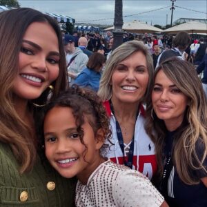 Sandy Yawn Instagram - Everyday is a gift, having new experiences, meeting new people, working along side those you respect , and reuniting with good friends…but in it all, I have a love to walk by my side through it all @leahraeofficial #paris2024 #olympics2024