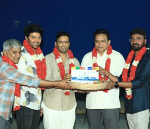 Santhanam Instagram - Super excited to bring you the next instalment of the Blockbuster Franchise #DDReturnsSequel starring
@santa_santhanam 

Produced by- Actor @aryaoffl ‘s #TheShowPeople & Actor #Santhanam’s @hmfoffl

Directed by- @premanand031

@tkishore555
@dopdeepakpadhy 
@ofrooooo @mohanart333 @barathvikramanks @sethuraman.g.l @moo.2113 
@santhosh_cine_photographer 
@onlynikil @spotlightoffl