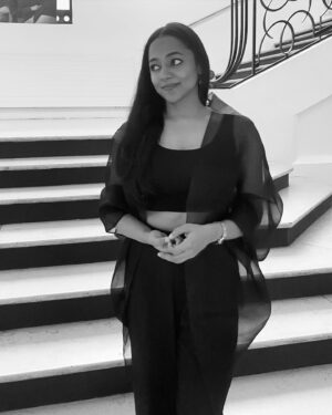 Santhy Balachandran Instagram - A little shout out and a whole lot of love to @alexanderkaleekal for making me this beautiful dress I wore to the opening night of LIFF, and the delicate overlay I wore to our second screening. The dress had a simple and elegant cut that is surprisingly hard to get right, with lovely sheer panels along the sleeves and the sides that added a special something to the fit. The organza overlay had a sculptural quality to it and was like a life-sized origami puzzle that took me two days to figure out. I guess one has to earn the right to wear an original @kaleekal 🤓 I paired it with a basic crop top and black trousers from Uniqlo.

Alan was the costume designer of Ennennum, and wearing his designs to the festival felt like a full circle moment. Thank you for making me clothes that felt like me while still pushing me out of my comfort zone, Alan 😊

#kaleekal #ennennum #liff