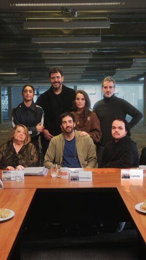 Santiago Korovsky Instagram - Esto SÍ es una promo de División Palermo. Costó, pero se pudo: la segunda temporada ya se está grabando.