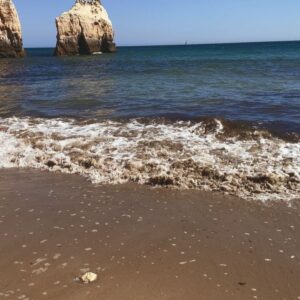 Santiago Lagoá Instagram - Aquele domingo bom 🌞
Beijos e abraços cheios de sal 🌊
