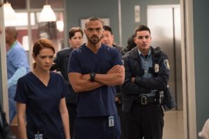 Santiago Segura Instagram - New @greysabc tonight at 8|7c. You may see a familiar face👮🏻‍♂️