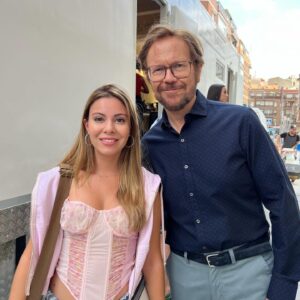 Santiago Segura Instagram - Nuestros recuerdos del verano pasado en el rodaje, os esperan este mes de Agosto en los cines!
(Esperamos que lo paséis igual de bien viendo la película que nosotros lo pasamos haciéndola!)