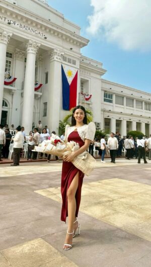 Sanya Lopez Instagram - Isang karangalang maging bahagi sa pagdiriwang ng ika-126 taong anibersaryo ng Araw ng Kalayaan. 🇵🇭