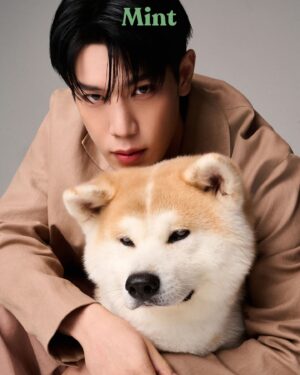 Sapol Assawamunkong Instagram - . Me and my son🐶💕
#GreatJiroXMintPet