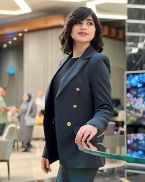 Sara Aws Instagram - اطلالة اليوم في بصرتنا الحبيبه  شكراً على اللبسه  الجميلة 💗💗💗@retal4fashion