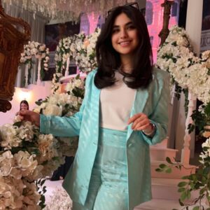 Sara Aws Instagram - احلى لمة واحلى عرسان 
الله يديم الفرحه عليكم 💗