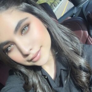 Sara Aws Instagram - طيب آلله جمعتكم بصلاه على محمد وال محمد 
مشتاقتلكم طمنوني عنكم منو جان البارحة متواجد بلبث خلي يرفع ايده )🤚🤚🤚