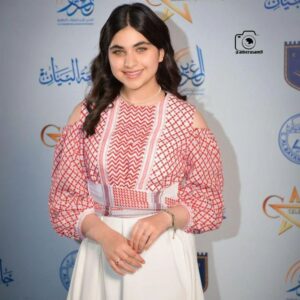Sara Aws Instagram - كلش احبكم الفستان من المصممة @laylasewing  عدسة المصور @amerasam9