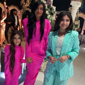 Sara Aws Instagram - احلى لمة واحلى عرسان 
الله يديم الفرحه عليكم 💗