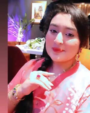Sara Raza Khan Instagram - 🥰

#saraRazaKhan #myownstory #myownstyle🔥📸❤️🤗🌹🌸