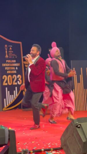 Sarabjit Cheema Instagram - Performing at the PEFA Awards earlier this week. 
Thanks for all the support and love always 

#reels #punjabi #sarbjitcheema #reelsindia #punjab