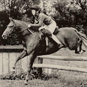 Sarah Ferguson Instagram - Growing up riding my 12.2 pony called Spider, I always dreamed of winning a gold medal in Equestrian. So watching @teamgb and their brilliant riders achieve our first 🥇 of the summer #Olympics yesterday was absolutely remarkable. Congratulations on such an amazing achievement. 👏🐎🇬🇧 #eventing #England @laura_collett @tommceweneventing @ros_canter_eventing