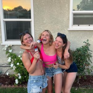 Sarah Fisher Instagram - 🍒🦋🤍