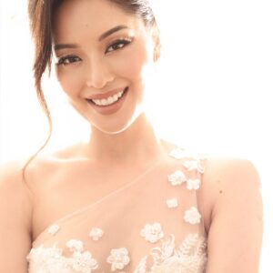 Sarah Lian Instagram - Couldn’t be more in love with this wedding gown by @syomsz @syomirizwagupta. Featuring an asymmetrical neckline with illusion panels and a corseted bodice, this dress had a silk chiffon skirt that was incredibly light, with a sexy high slit for ventilation. 

It had all the details I wanted without looking over the top and yet a traditional white with beautiful floral motif lace overlayed to create depth with textures. With hand sewn appliqués on both my veil and dress (by Martin and Syomzs), this was 100% made with love. 

Most of my meetings with Syomir was 1:1 and there’s no one else I would have wanted to create this special piece that will be etched forever in my memory. Syomir, I love you and I’ve never felt more Yan Sow Lin in my life! Thank you for creating this with me. ❤️❤️❤️

Pino- we finally made it happen!!! Kakak dah kahwin! 

📷: @pinography 

#syomirizwa #weddinggown #thetingtengs #bespokedesign