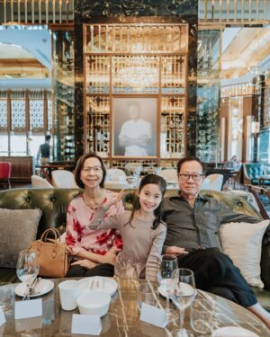 Sarah Lian Instagram - I was honored to be invited to speak on the recent “Women in Film” panel.  It means a lot to be part of an event that aims to empower and inspire the next generation of women to pursue their passions and follow their dreams. This one is extra special for me as I got to share the experience with my daughter and family in Malaysia. 
Thank you @soosheapin, @feith.london and @elemis_my for making all this possible ✨🎬#womensupportingwomen