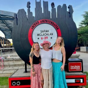 Sarah McLachlan Instagram - Scrolling through the tour memories… thank you for sharing your personal concert moments with me! XoS