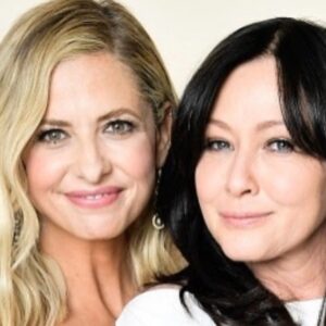 Sarah Michelle Gellar Instagram - How do you possibly find the right words to sum up 30 years of friendship? I keep reminding myself it only hurts this much because, there was so much love. Thank you, for all your kind words and support. I love all the messages about how @theshando was important to you. So let’s honor her. More than anything, Shan loves animals, especially dogs. In her memory let’s support our favorite animal charities. Whether that’s donating money , stopping by your local shelter and just offering cuddles and walks to animals housed there or even just tagging them in the comments so other people can learn about their work. I know that would make our girl happy (and illicit that deep throaty laugh we all loved) 💔 💔💔