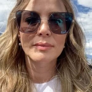 Sarah Mintz Instagram - Un poco de el detrás de cámaras 🎥 Hoy noche de villanas… #secretosdevillanas2 por @miracanelatv 🤗. #villanas @gabyspanictv @geraldinebazan @aylinmujic @laurazapataoficial @sabineoficial @laklitbocynthia