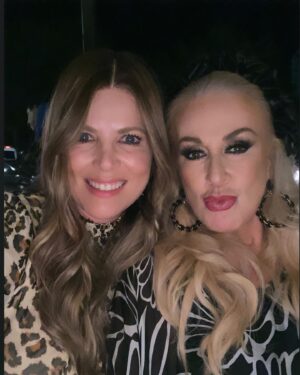 Sarah Mintz Instagram - Un poco de el detrás de cámaras 🎥 Hoy noche de villanas… #secretosdevillanas2 por @miracanelatv 🤗. #villanas @gabyspanictv @geraldinebazan @aylinmujic @laurazapataoficial @sabineoficial @laklitbocynthia