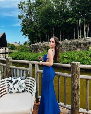 Saraí Meza Instagram - I love an excuse to dress up ☝🏻😌