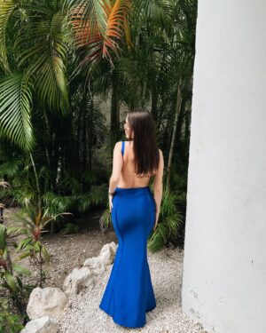 Saraí Meza Instagram - I love an excuse to dress up ☝🏻😌