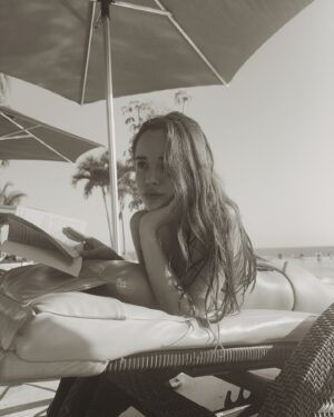 Saraí Meza Instagram - In the end, only three things matter: how much you love, how gently you lived and how gracefully you let go of things not meant for you 🌠