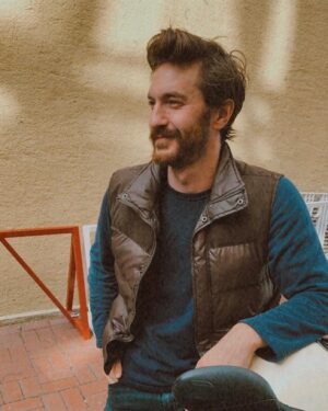 Sarp Can Köroğlu Instagram - Güzel bir gün... 😊 n still 🛵