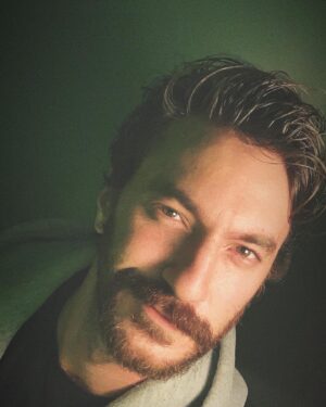 Sarp Can Köroğlu Instagram - 💡 👉🏻😎