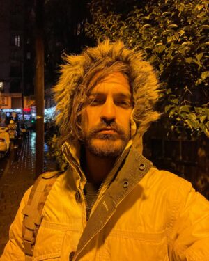 Sarp Can Köroğlu Instagram - Kışa bakış açım yukarıdaki gibidir 🥴