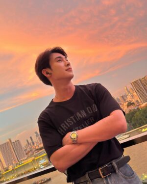Sarunsathorn Tanawatcharawat Instagram - Sun set☀️