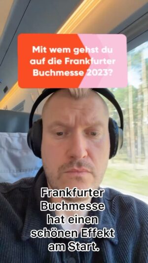 Sascha Lobo Instagram - Auf dem Weg zur #buchmesse mit meinem neuen Buch „Die grosse Vertrauenskrise“.