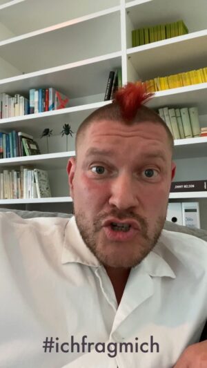 Sascha Lobo Instagram - Eine simple Fünf-Schritt-Anleitung, wie man seinen ganz persönlichen Rechtsruck hinkriegt. Mehr in meiner Kolumne auf spiegel.de

#ichfragmich #rechtsruck #rechts