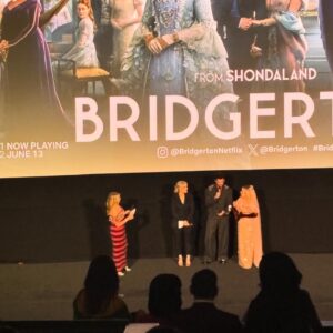Sasha Alsberg Instagram - Wonder what Lady Whistledown will write about this night….#bridgertonnetflix @bridgertonnetflix #bridgerton #polin