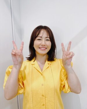 Sayaka Isoyama Instagram - 毎週16時から生放送
BSフジ
『ハートビートボート＋』
ボートレースの魅力や楽しさ、選手の深掘りコーナーや
予想をお届けしています！！

イエローワンピース @ikitsuke_store

ワンピース @erina_div_official

ワンピース、Tシャツ @dresslaveofficial