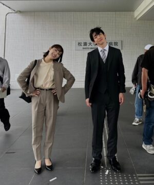 Sayu Kubota Instagram - #私をもらって
第5話ご視聴ありがとうございました

奈津実、稜英、お互いの存在が大きくなって相手の為に行動できる想いの強さに真の愛を感じました。ただ与えたい。そうでありたいものです。

次週はオリンピック編成の為第6話の放送はお見送りで、8月16日24時55分から第6話放送予定です。お間違えなく。いよいよ追憶編もラストスパートに差し掛かります。

風に吹かれる奈津実稜英さん📸🌪️