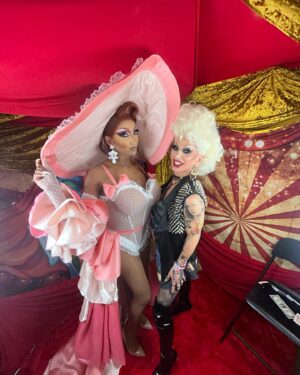 Scarlett Bobo Instagram - DRAG CON DAY 2 ROUND UP’!
•
•
•
Thank you for everyone who came to stop by and share your stories and love and light! @rupaulsdragcon is always such an amazing weekend I look forward too! 
Can’t wait to do it all over again!
Photo by @davidelaffe