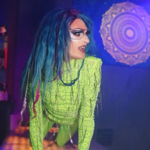 Scarlett Bobo Instagram - OH HONEY it was a @thewildweho kinda night for @blowpop.party! 

📸: @therobflo
