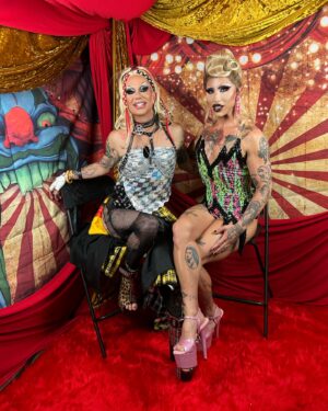 Scarlett Bobo Instagram - DRAG CON DAY 1 RECAP
•
•
•
@rupaulsdragrace @rupaulsdragcon