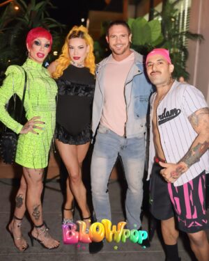 Scarlett Bobo Instagram - 🍬BLOWPOP🍬
•
•
DJ @murrayswanbyla 
@burandyjwine 
@kellyfromkansas00 
📸 @therobflo 
🏠 @thewildweho