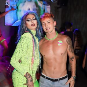 Scarlett Bobo Instagram - OH HONEY it was a @thewildweho kinda night for @blowpop.party! 

📸: @therobflo