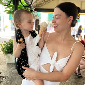 Scarlett Hefner Instagram - grazie mille Como
