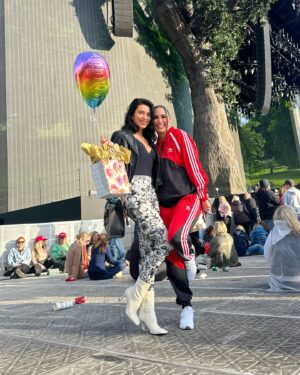 Scarlett Mellish Wilson Instagram - SHE SAID YES!! 💍🥰 I asked @scarlettwilsonofficial to be my Bridesmaid at the Robbie concert 🎉💖💫

Scarlett, you literally have a heart of gold! I have never met a kinder and more classy woman in my entire life! From India to the UK, this journey would never of been the same had we not done it together and had all these incredible memories. We were basically kids when we met and have grown through so many major life events. Coming to my biggest life event, I cannot imagine getting married without you by my side!! I love you deeply 😘💖💖💖

#wedding #weddingplanning #bridesmaid #shesaidyes #bestfriend