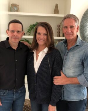 Scott Bakula Instagram - We had a great time talking health and drinking celery juice with Anthony on his YouTube Live broadcast. Could’ve gone on for hours! 11/3/20. Check it out. 
#medicalmedium #celeryjuice #healthyliving