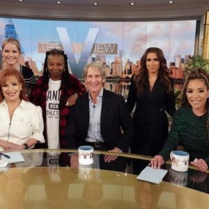 Scott Bakula Instagram - Thanks so much for having me, @theviewabc! Had an amazing time with @whoopigoldberg @joyvbehar sunny @sarahaines alyssafarah @bteta44