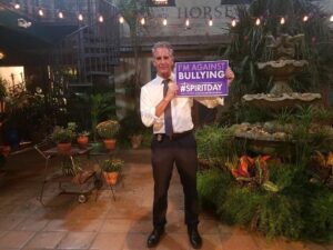 Scott Bakula Instagram - I am proud to be a part of @glaad ‘s 9th Annual GLAAD #SpiritDay⁠ ⁠ on the set of @ncisnola join the fight against bullying.
glaad.org/spiritday
@jdspr @cbstv 
#LGBTQ #CBS #NCISNOLA #stopbullying
