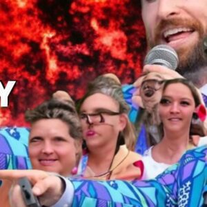 Scott Rogowsky Instagram - 🚨 DON’T MISS MY FIRST LIVE NEW YORK CITY SHOW IN 5 YEARS!!!! “Savage X Rogowsky” / aka / SAVAGE QUESTIONS - happening July 17, 9:30pm at @caveatnyc - FIRST 18 PEOPLE WHO BUY TIX CAN PLAY TRIVIA LIVE ON STAGE FOR A CHANCE TO WIN CASH & PRIZES 💰 LINK IN BIO FOR TICKETS 🎟️ 
.
.
.
#livetrivia #trivia #triviashow #trivianyc #nyctrivia #hqtrivia #scottrogowsky