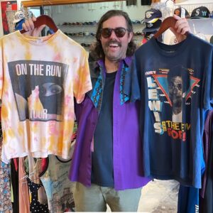 Scott Rogowsky Instagram - If my math is correct, @quizdaddys is closing in THREE WEEKS 🚨 This is your last chance to dance with the most eye-popping, jaw-dropping selection of vintage tees, jackets, hats, jerseys, sweaters, and more (sports cards, posters, magazines, glassware, pins, tchotchkes) that you’ve ever seen! 🤩 AND NOW YOU CAN SCORE THE STUPIDEST OF DEALS: $5 racks, $20 racks, “The Wall of $30 Hats” (2 for $50)   BOGOs with items marked down 50-80%! 😮 We’ll be open every single day (including Christmas!) now through the end of the year, 12p-7p, at 2525 Main Street in Santa Monica. There’s simply no better place for your holiday shopping this year than @quizdaddys my dear, so swing through and become one of the thousands of happy customers we’ve been proud to serve in our short but sweet existence 🎅🕎🥹
.
.
.
#vintage #vintageshop #smallbusiness #shoplocal #holidayshopping #vintagestore #vintagestyle #vintagestores #giftshop #holidaygifts #giftideas #closingsale #sale #storeclosing #liquidationsale